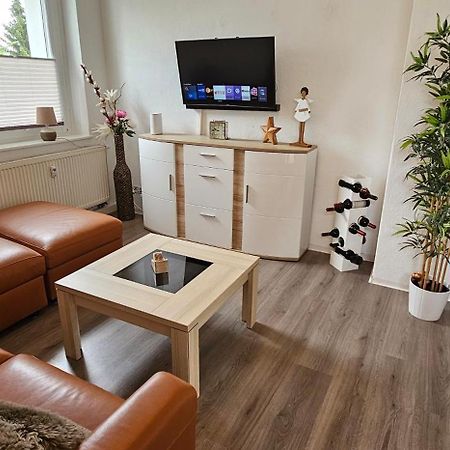 Private Ferienwohnung Seestadt Grossraeschen Exterior foto